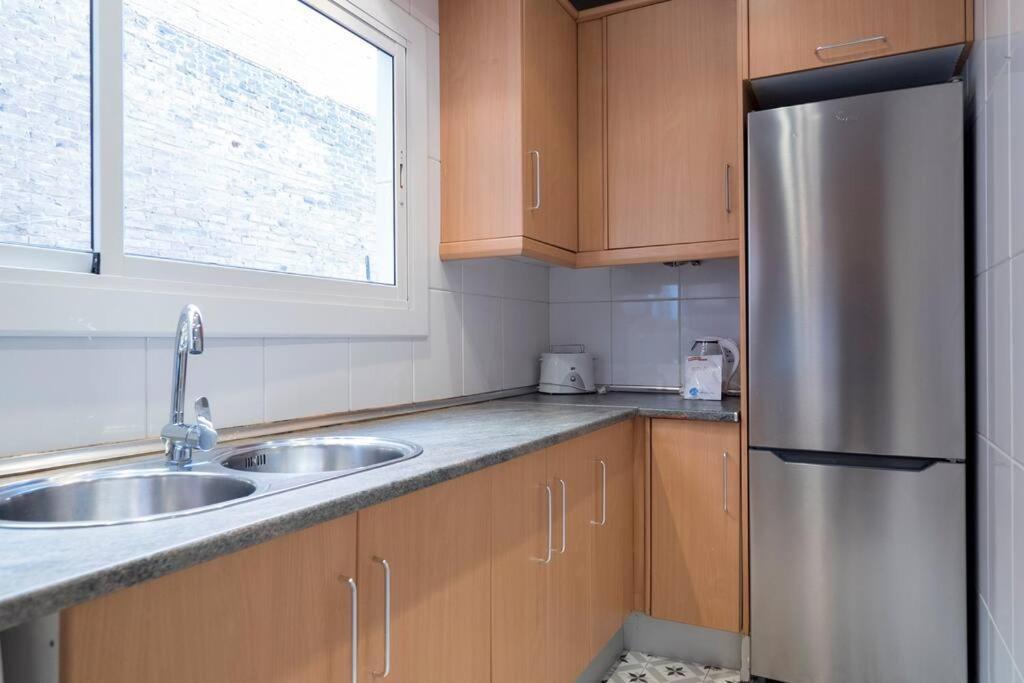 Bebarceloner Poble Nou Apartaments - 2 Bedroom Eksteriør billede