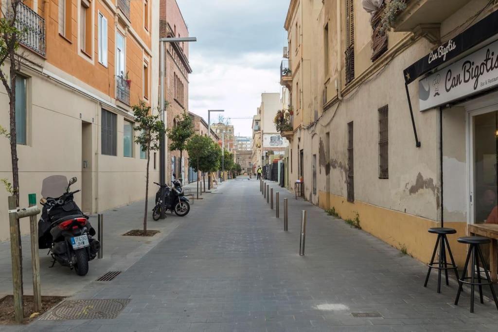 Bebarceloner Poble Nou Apartaments - 2 Bedroom Eksteriør billede