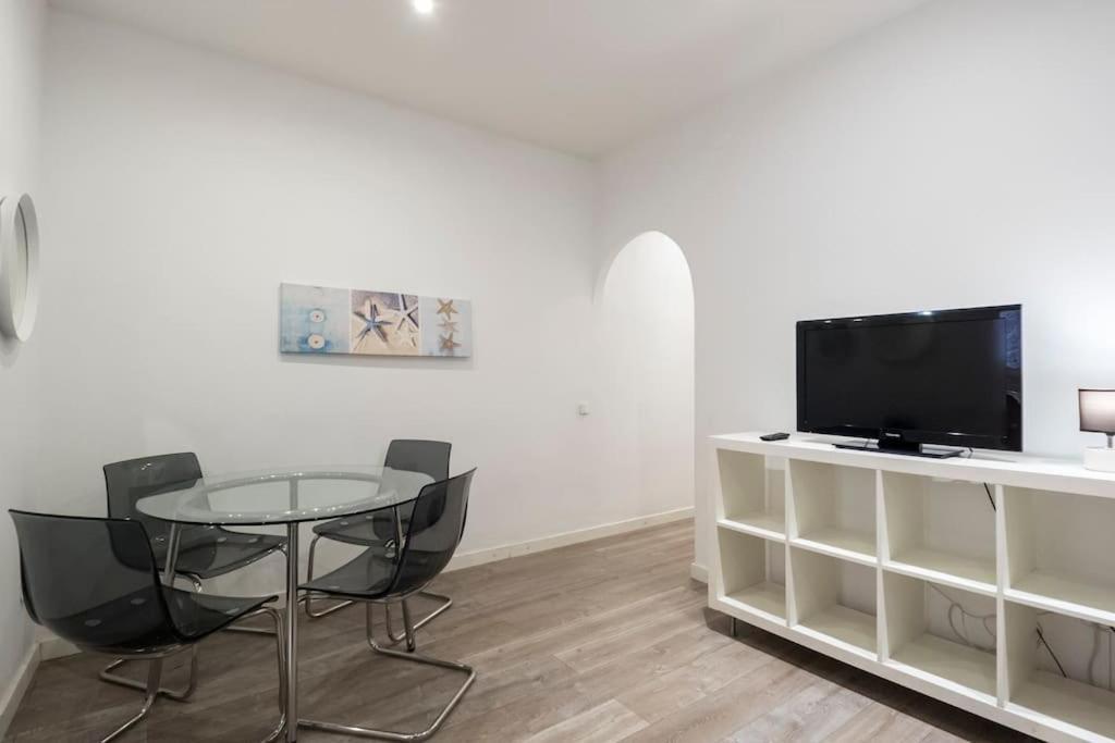 Bebarceloner Poble Nou Apartaments - 2 Bedroom Eksteriør billede